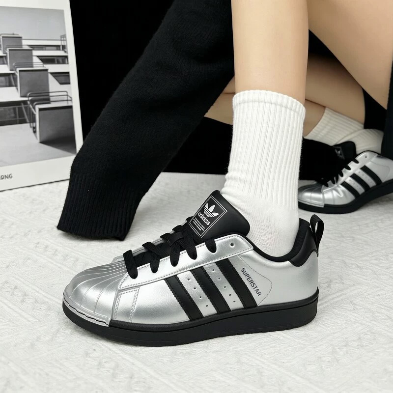 Adidas Clover Women's Genuine  - огляд і ціна Adidas Shoes Superstar