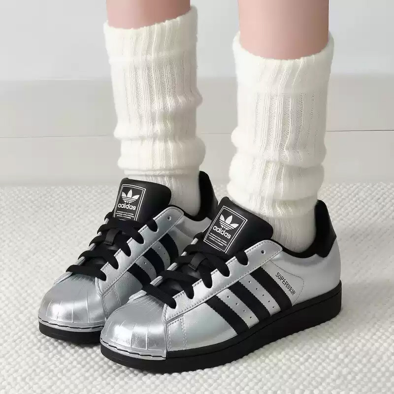 Adidas Clover Women's Genuine  - огляд і ціна Adidas Shoes Superstar